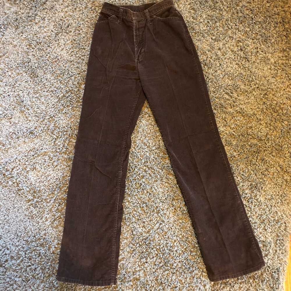 Levi’s high rise corduroy pants!